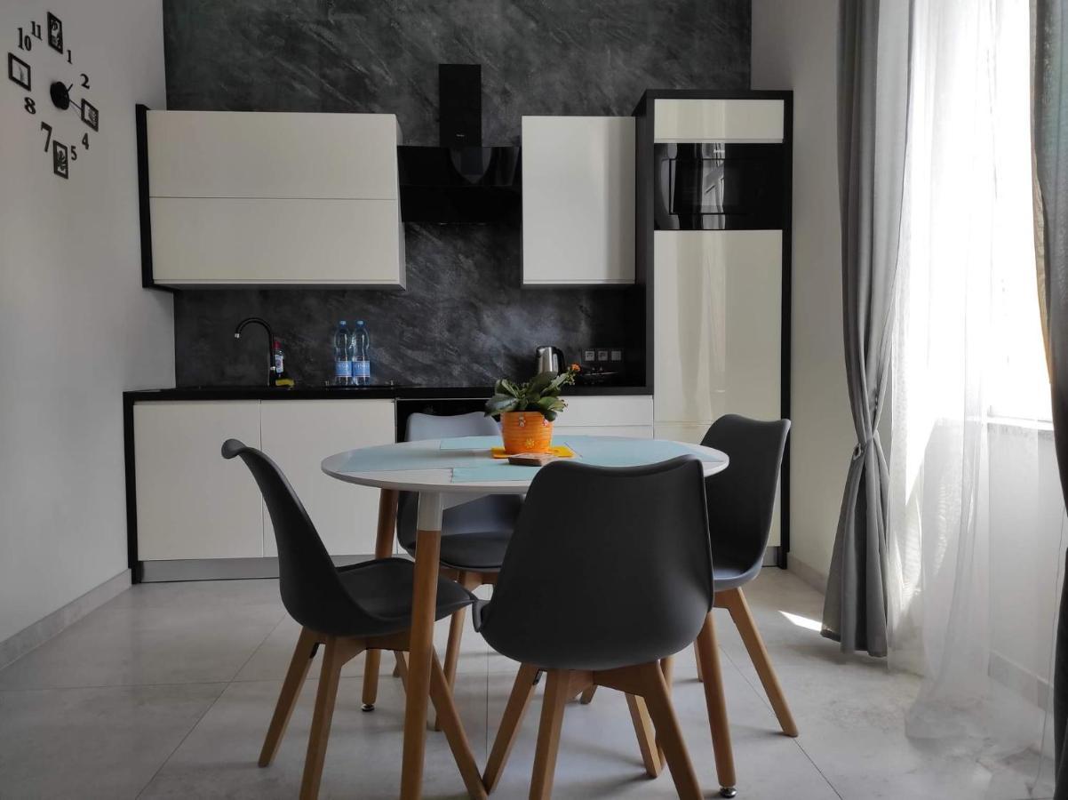 Apartament W Stylu Loft Jelenia Góra Buitenkant foto