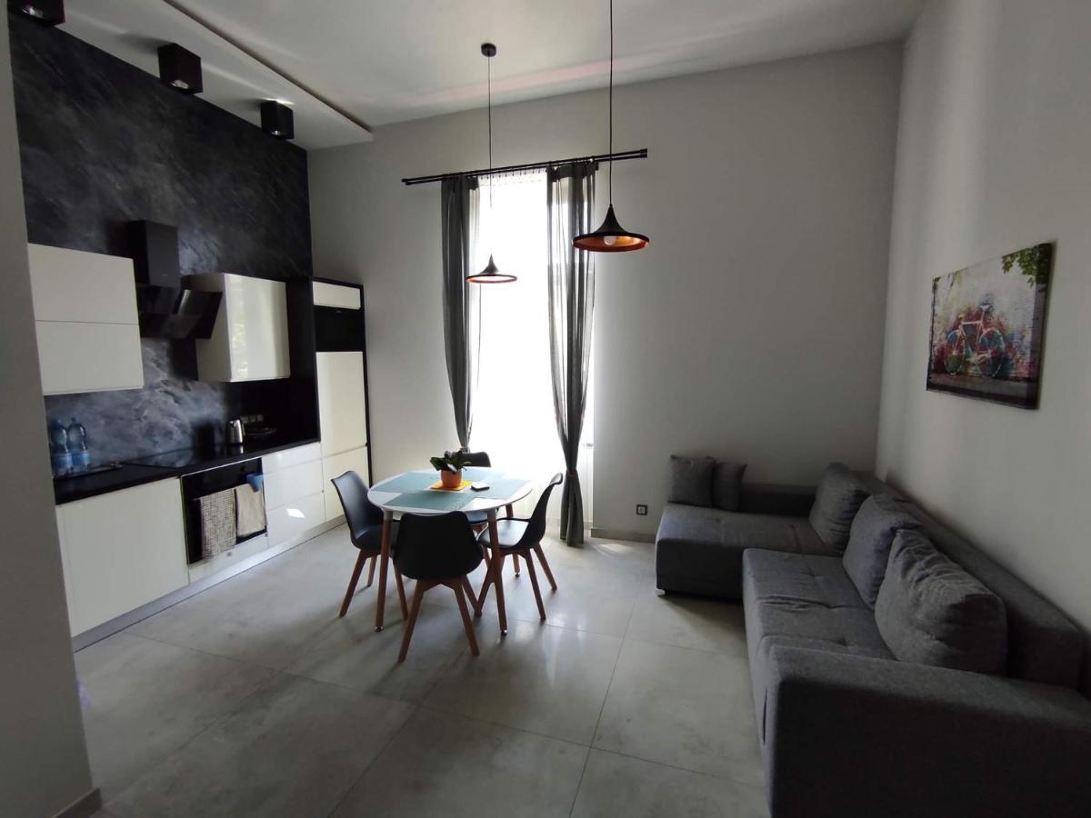 Apartament W Stylu Loft Jelenia Góra Buitenkant foto